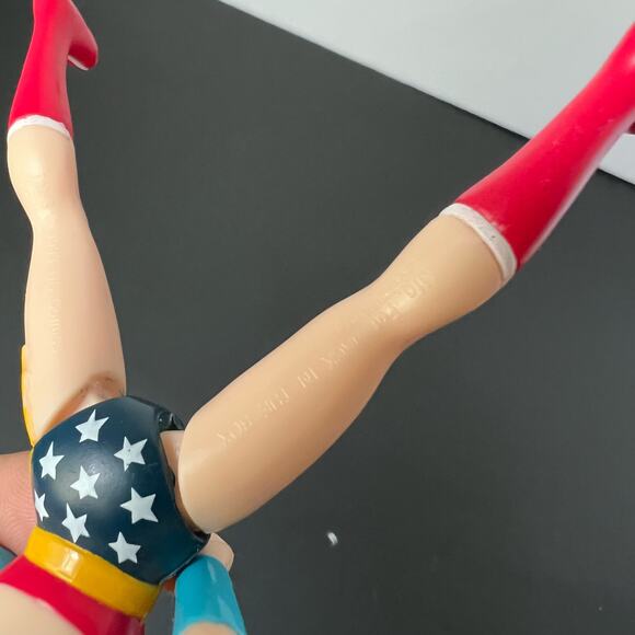 Wonder Woman Jack in the Box Super Heroes Kids Meal 1999 - Picture 2 of 9